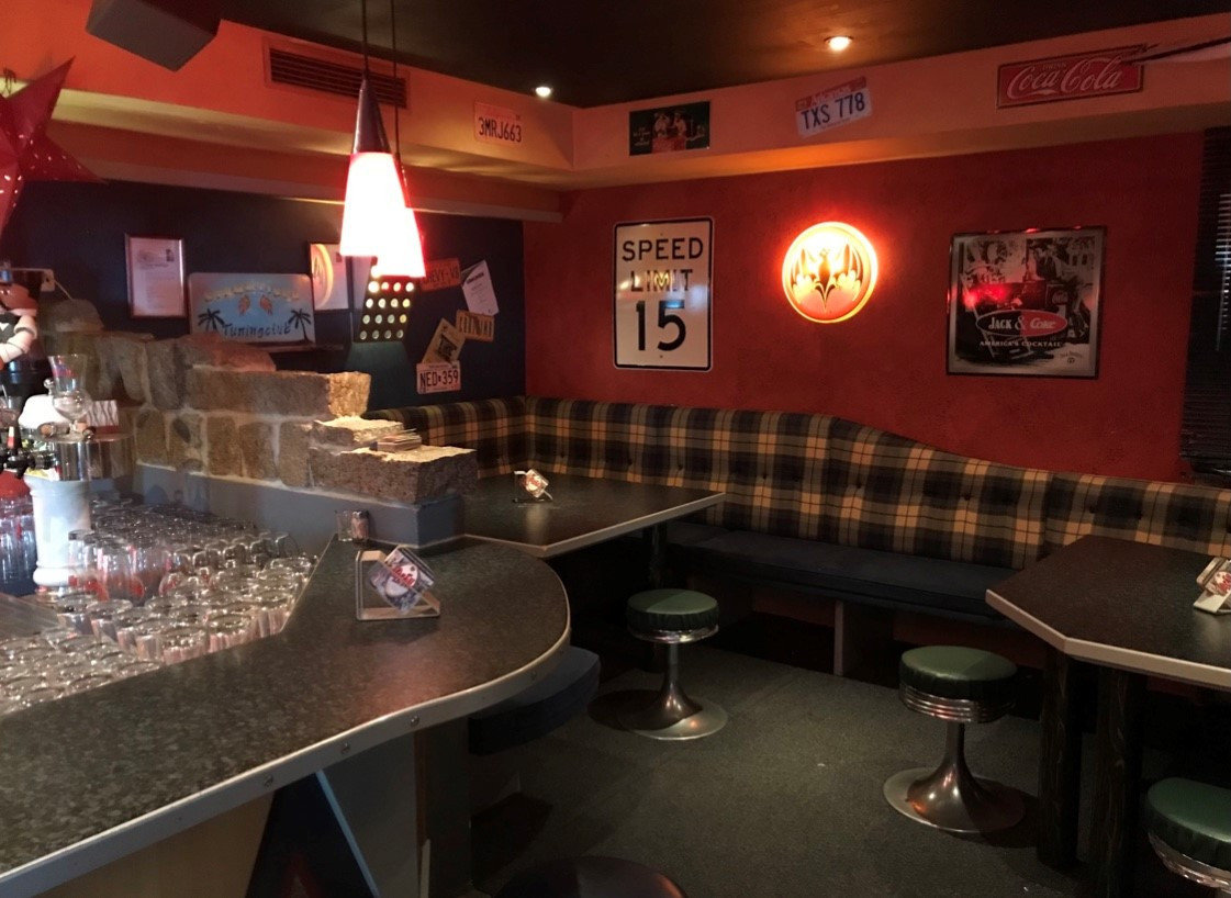 Sitzbereich im Cafe-Pub Sterndl